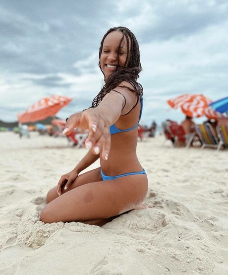 Rebeca Andrade ヌードモデル 画像