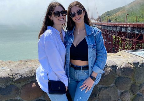 Efiyenia Stavropoulos セクシーモデル 写真