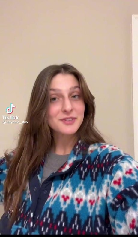 Efiyenia Stavropoulos ヌード女優 画像