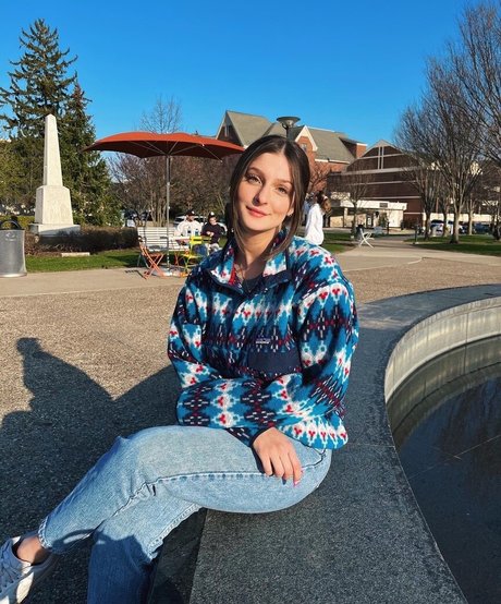 Efiyenia Stavropoulos エロティックなスター 写真