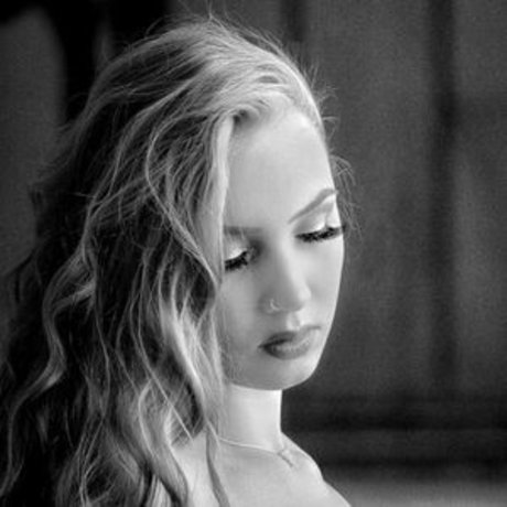 yarinchen0402 裸のポルノスター 画像