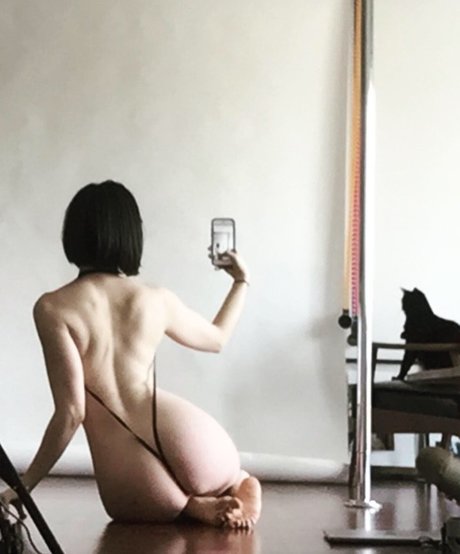 Ioveil ポルノスター xxx 画像