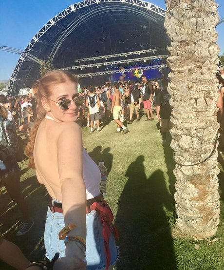 アジアンゴス オンリーファンズ 美しいポルノ 画像