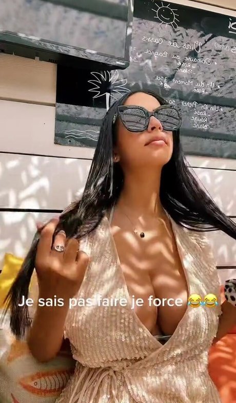 Chirine Sabaiti 無料スター 写真