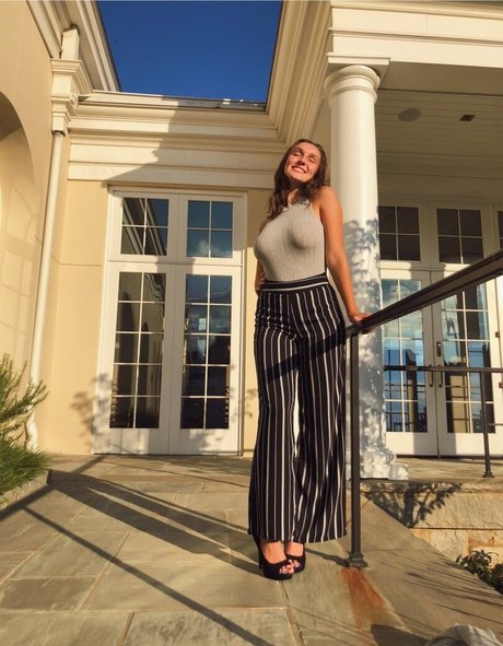 巨乳ゴスオンリーファンズ セクシーxxx 写真