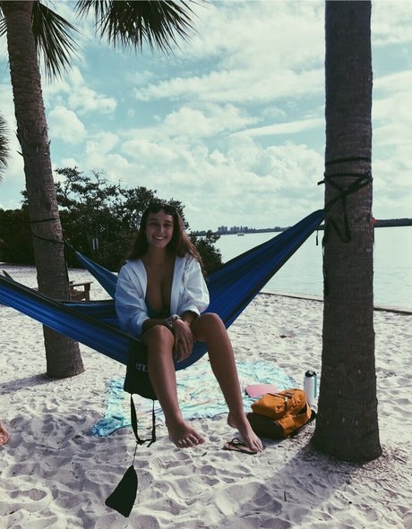 熟女クーガーオンリーファンズ 無料エロ アーカイブ