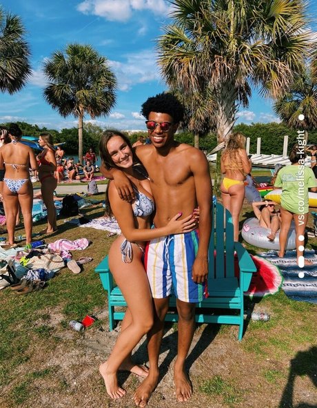 巨乳 パイズリ OnlyFans xxx 写真