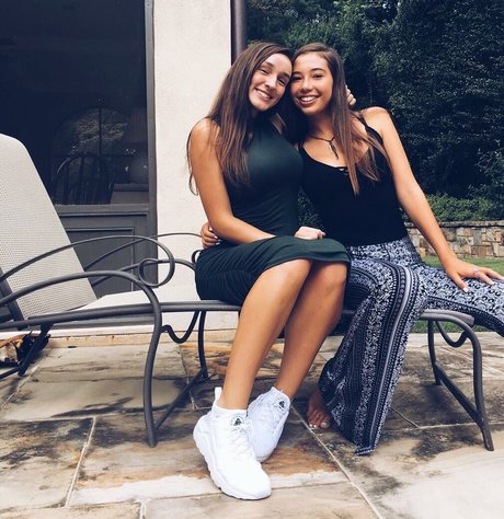 ラバーオンリーファン アートヌード ギャラリー