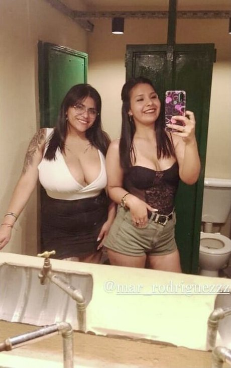 Marlii Rodriguez セクシーなスター 画像