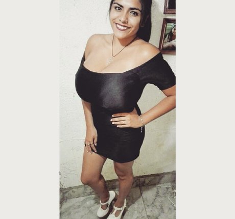 Marlii Rodriguez ポルノスター 無料 写真