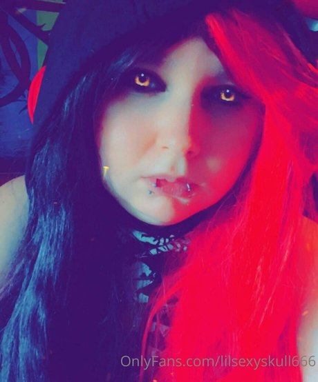 Skylar Rose Zombiez ポルノスター 写真