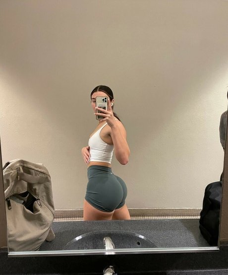 小柄な妻OnlyFans セクシー裸 写真