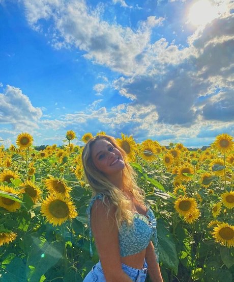 Gracie Diewald セクシーなスター 写真