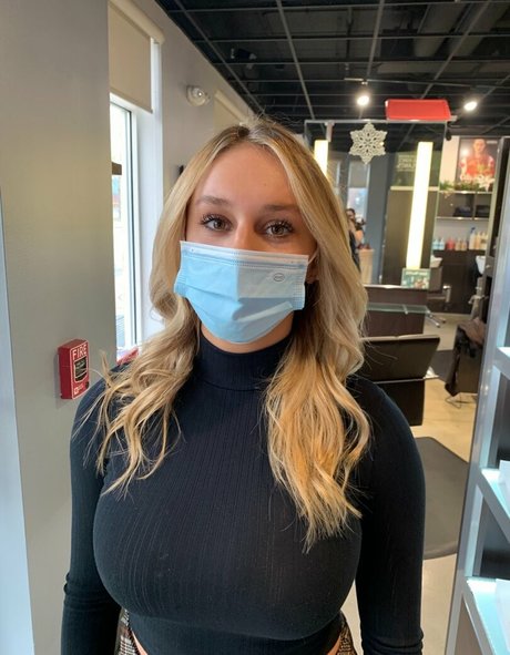 巨乳のマンコOnlyFans セクシーヌード 画像