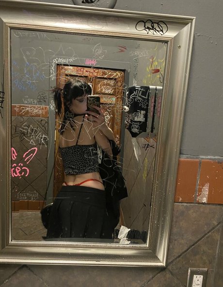 gothbimboxxx ホットなモデル 写真