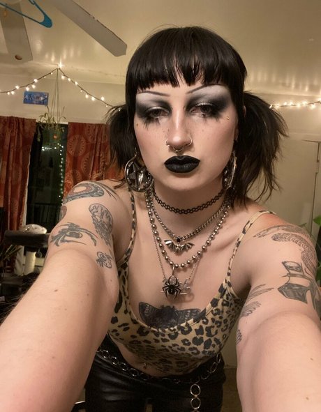 gothbimboxxx ポルノスター xxx 写真