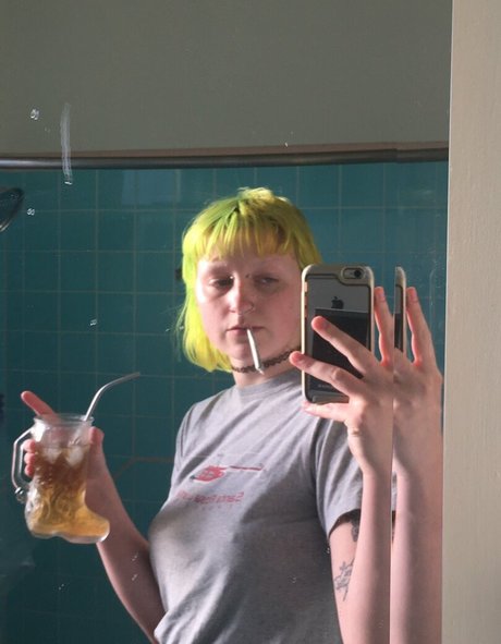 50歳以上のオンリーファンズ 美しいヌード ギャラリー