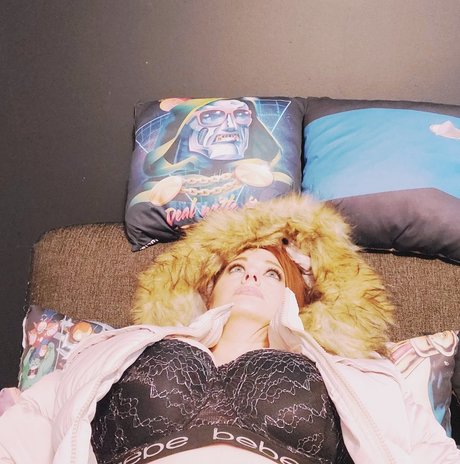 Rawrist 美しいモデル ギャラリー