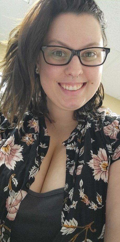 ビデオ通話 オンリーファンズ ポルノ 写真