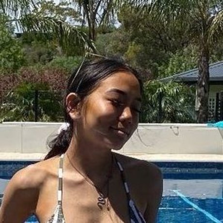 Kiimiiseokk ポルノスター 美しい 写真