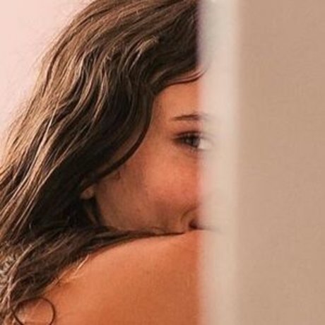 Larissa Robertson ポルノスター エロティック 画像