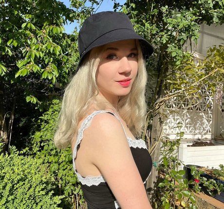 ジンジャートゥインクオンリーファンズ 限定 画像