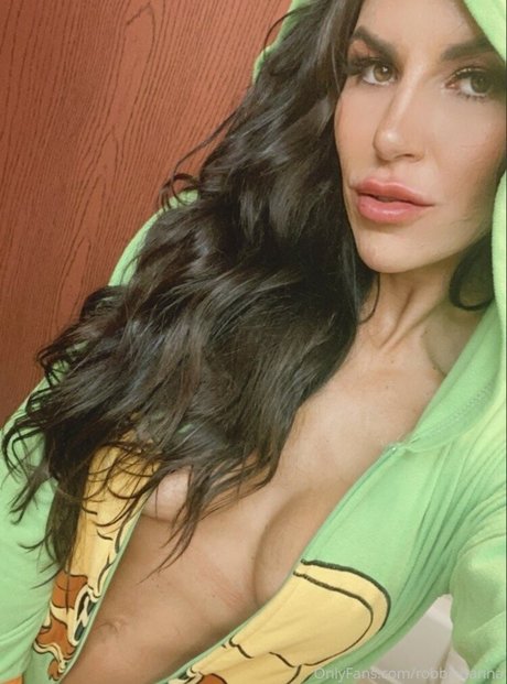 Robbie Welsh Hanna ポルノモデル ギャラリー