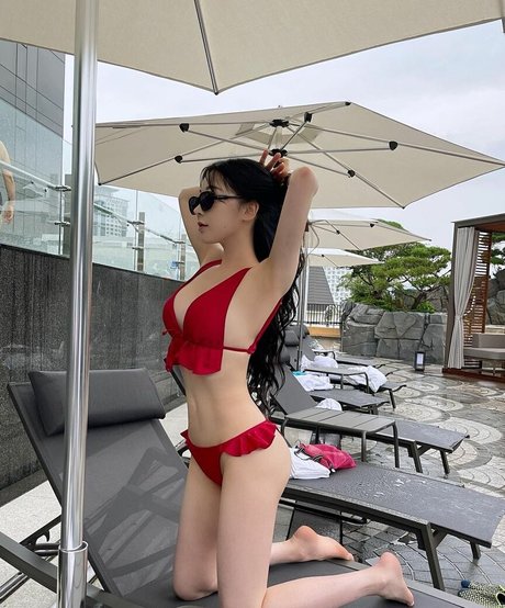 A Yeon アートポルノスター 写真