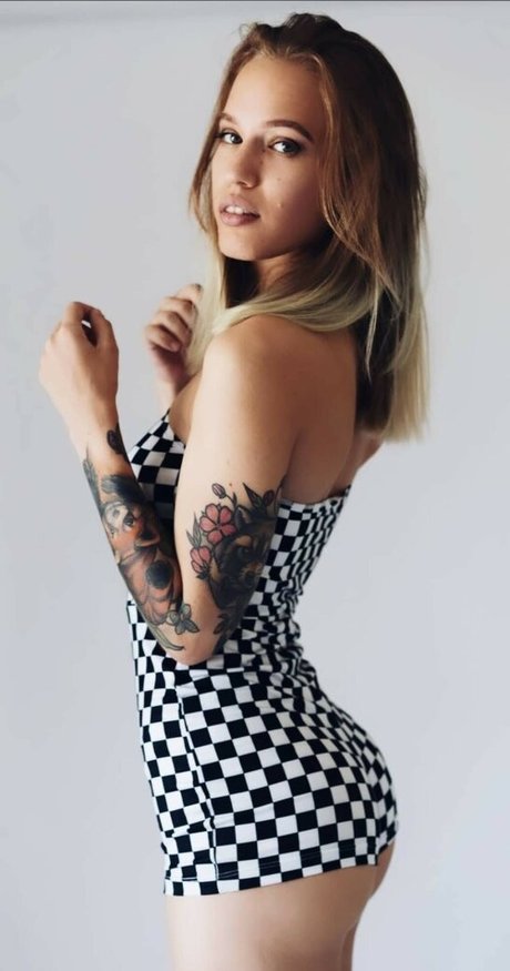 AliceTheFreak 無料女優 画像