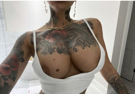 50歳のOnlyFans アートポルノ ギャラリー