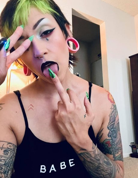 Lornylahorny ポルノスター 写真