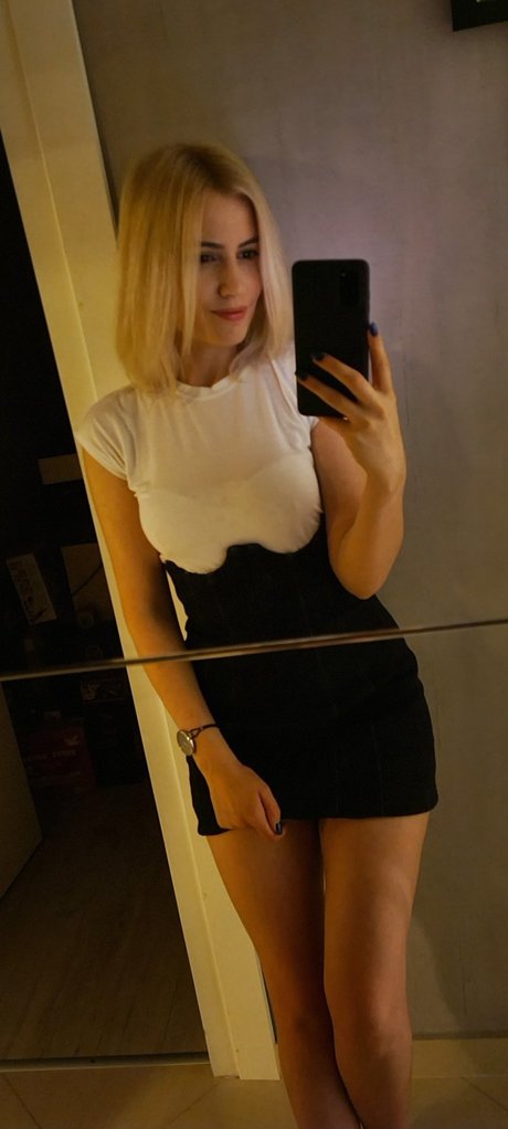 sarrabooo ポルノスター 写真