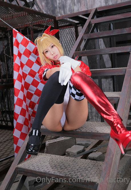 金髪クーガーオンリーファンズ 無料裸 写真