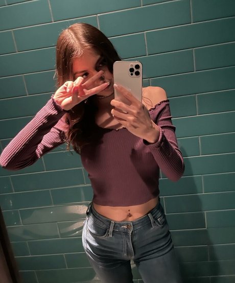 ChloeNight 完璧な女優 写真