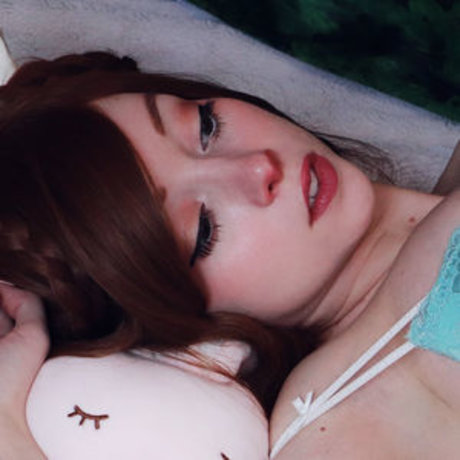 xAreios セクシー女優 写真