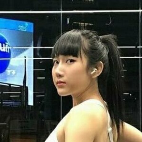 フェムドム 顔面騎乗 OnlyFans 裸 写真