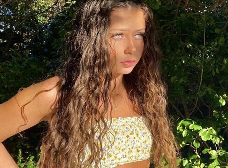 Aspen Avery 裸のポルノスター 写真