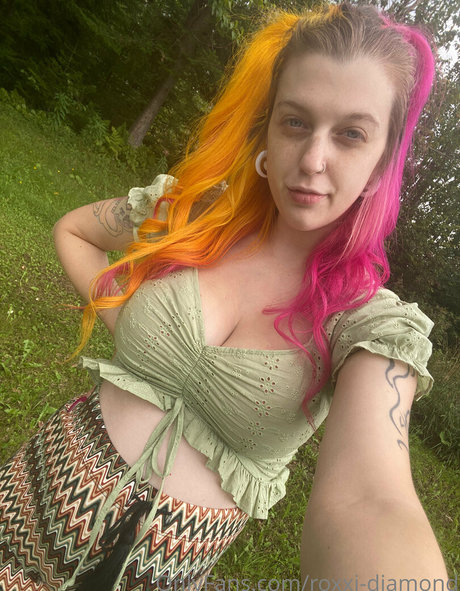 シックオンリーファン HD 写真