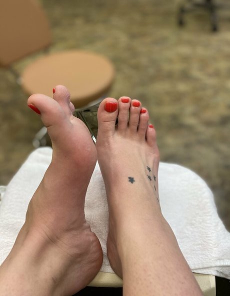 アラブのティーンズオンリーファンズ アートxxx 写真