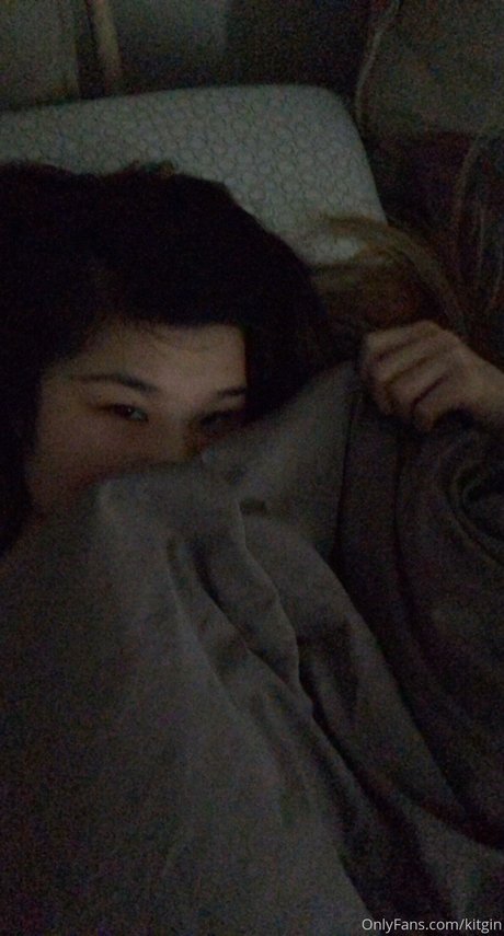 自然な赤毛のオンリーファンズ ヌード アーカイブ