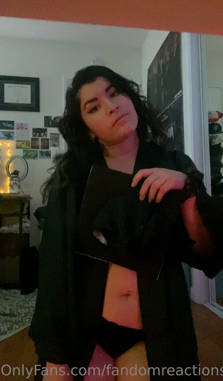 英国のティーンオンリーファン 美しいxxx 写真