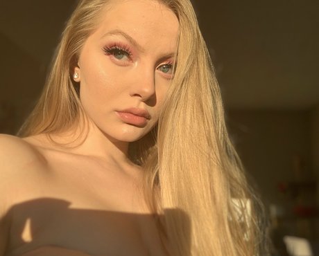 luvgiavanna ポルノスター 裸 写真