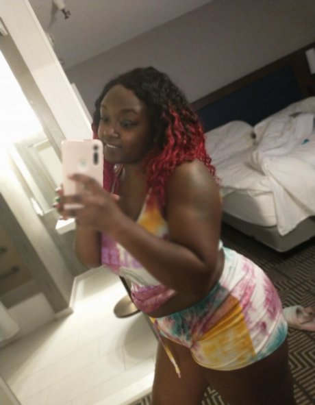 甘いおまんこオンリーファンズ 美しいヌード 写真