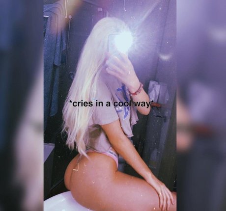 OnlyFansの写真 アダルト 画像