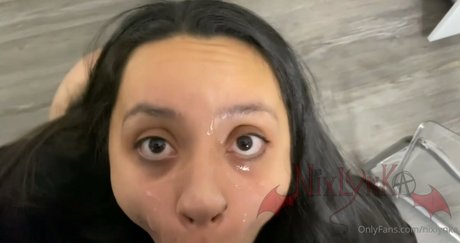 痩せたティーンのオンリーファンズ ホットセックス ギャラリー