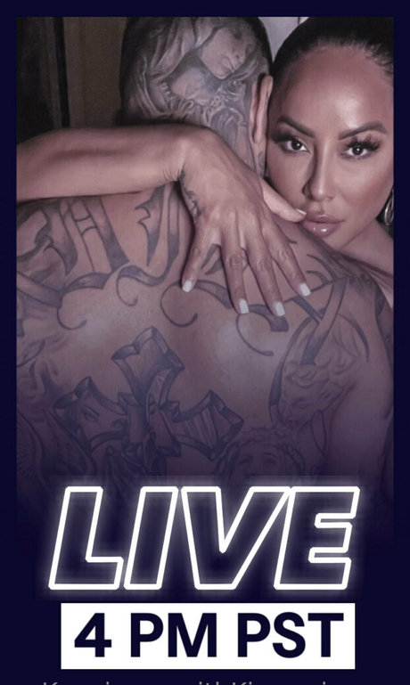 theonlykiaramia 最高のポルノスター 画像