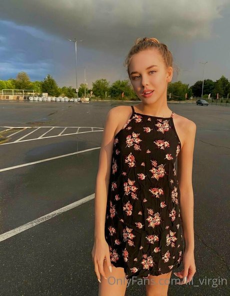 ラバーオンリーファン トップ 写真