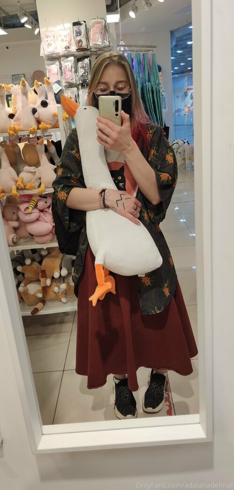 Lana Delmar ポルノスター ヌード ギャラリー