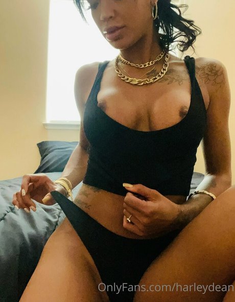 プールファックOnlyFans エロ 写真