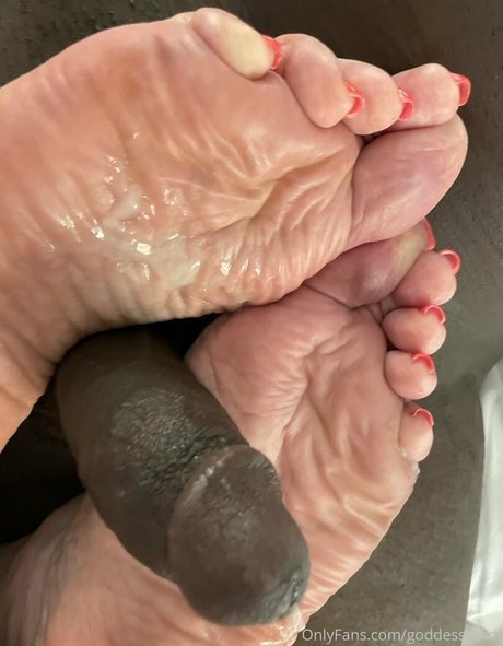 Goddess Fendi ヌードモデル 写真